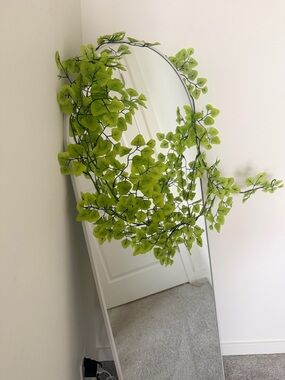 2 Artificial Vine Plants